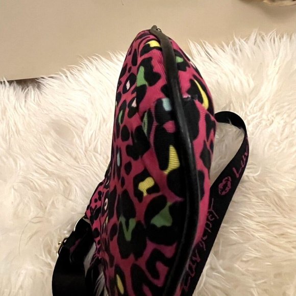 BETSY JOHNSON HOT PINK FUSCHIA LEOPARD CHEETAH ANIMAL PRINT NYLON CROSSBODY BAG - Picture 7 of 11